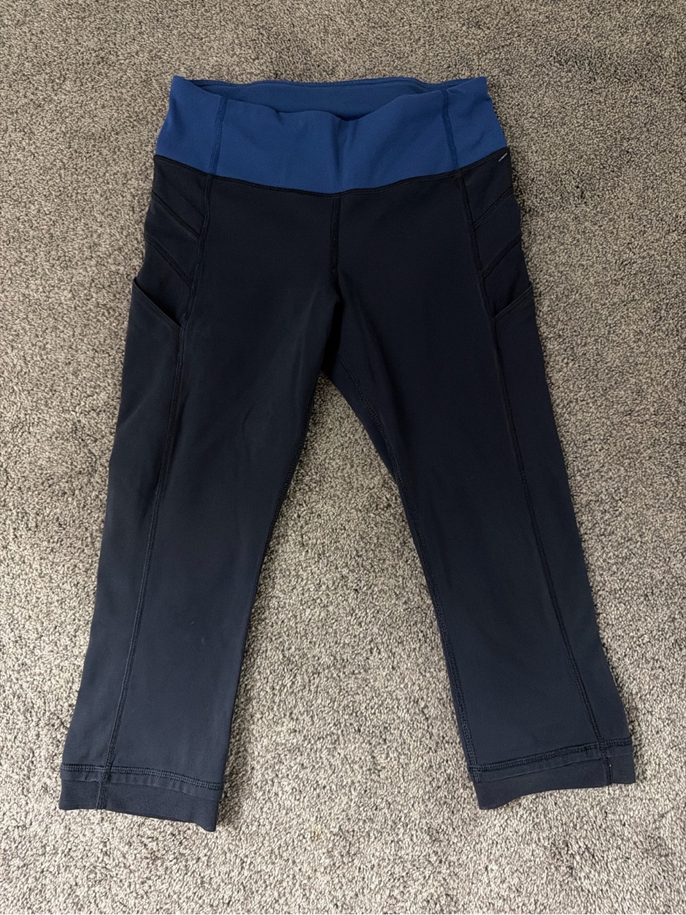 Lululemon Run Inspire Crop II Leggings Black Blue Size 4